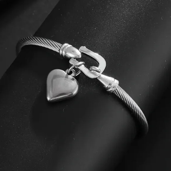 Stainless Steel Heart Shape Locket Bracelet - Picture 3 of 5